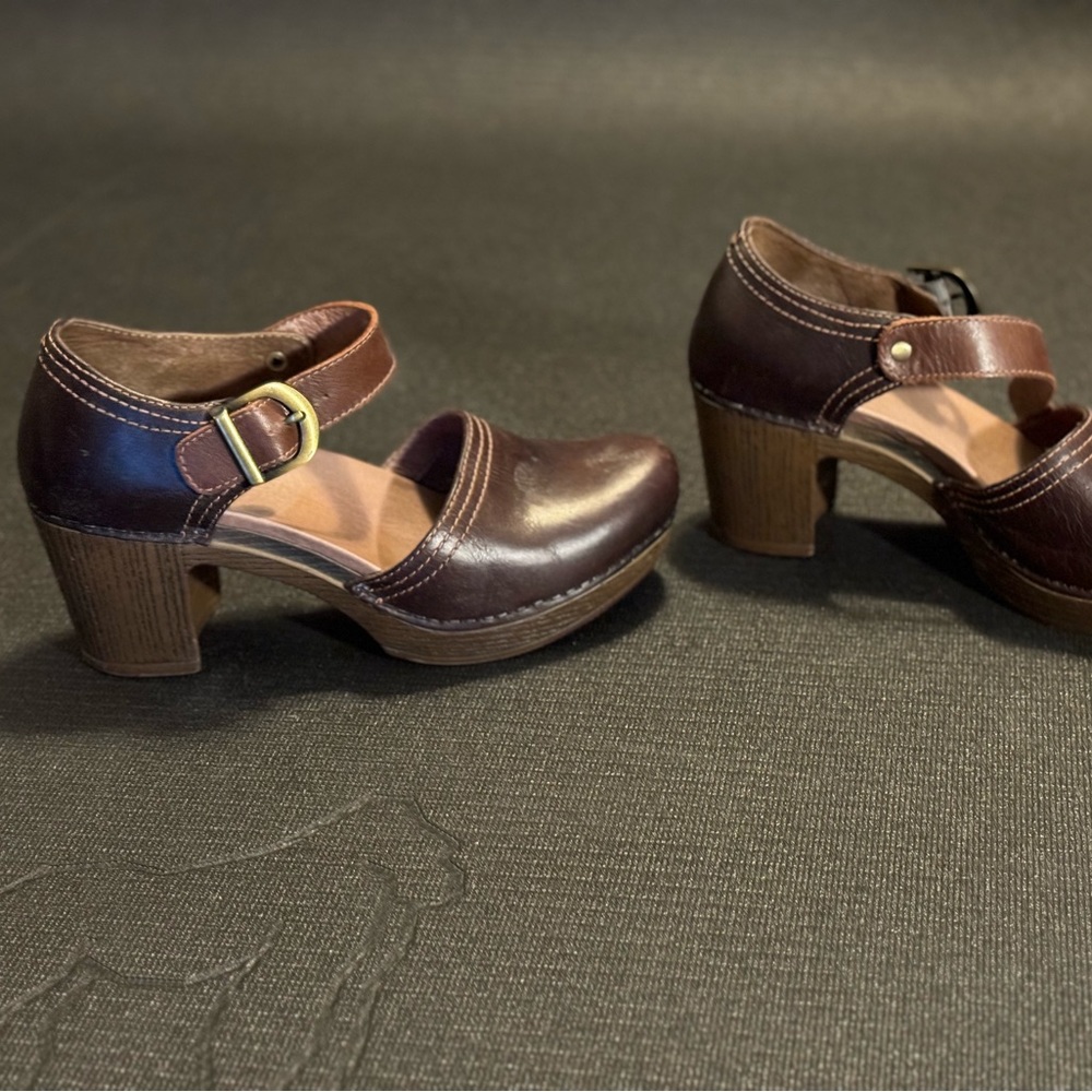 Dansko platform Mary Jane’s